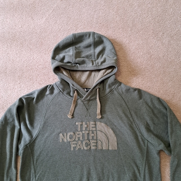 The North Face Mens Hoodie Size Medium Green Pullover Hooded Sweatshirt Casual - Picture 2 of 12